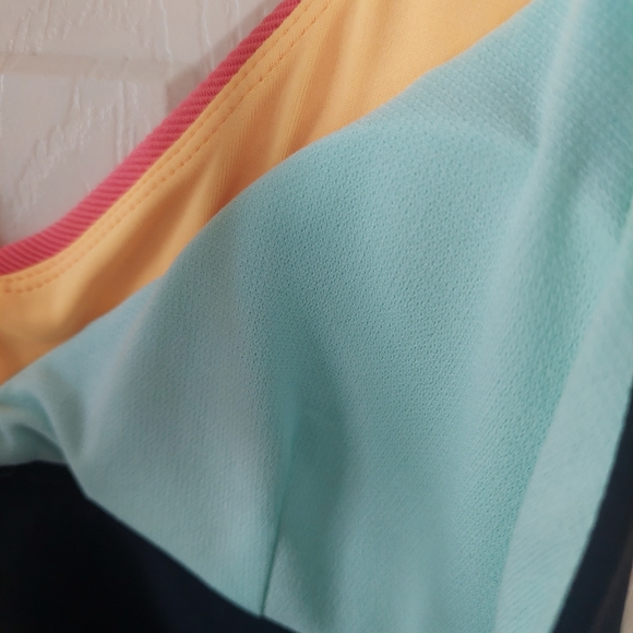 Nike Swim Black Racerback Tankini Built In Bra Top! Women's Sz. 8! - Picture 3 of 5